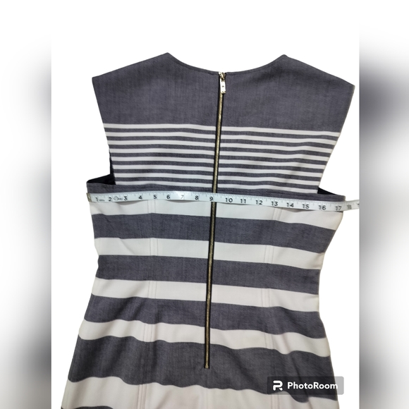 Tommy Hilfiger gray white dress striped sleeveless V neck fully lined size 8 - Picture 9 of 11